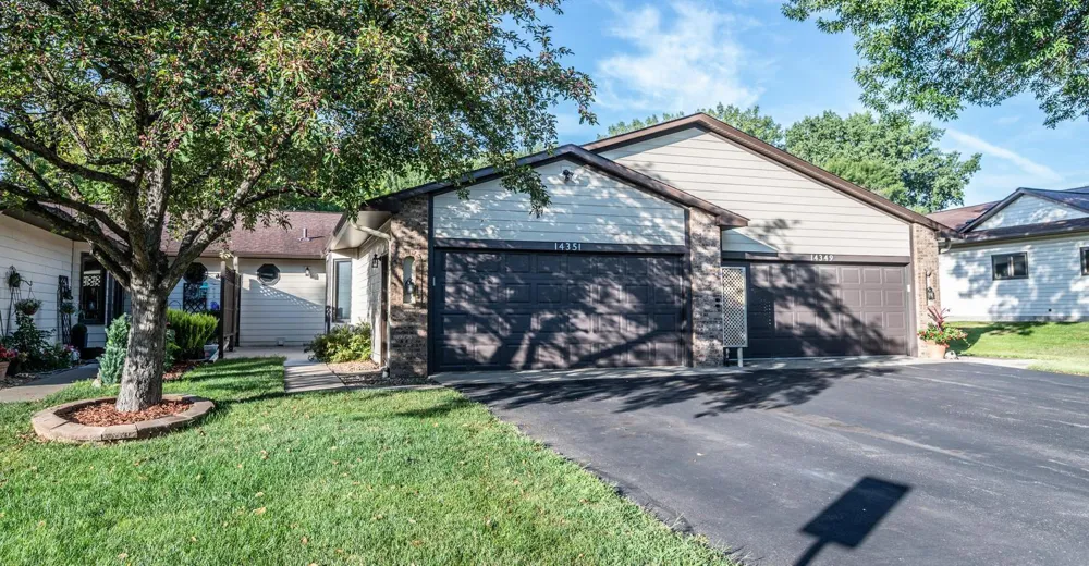 14351 Glenda Drive Apple Valley, MN 55124