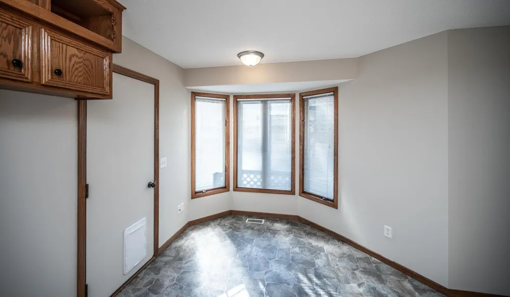 14351 Glenda Drive Apple Valley, MN 55124