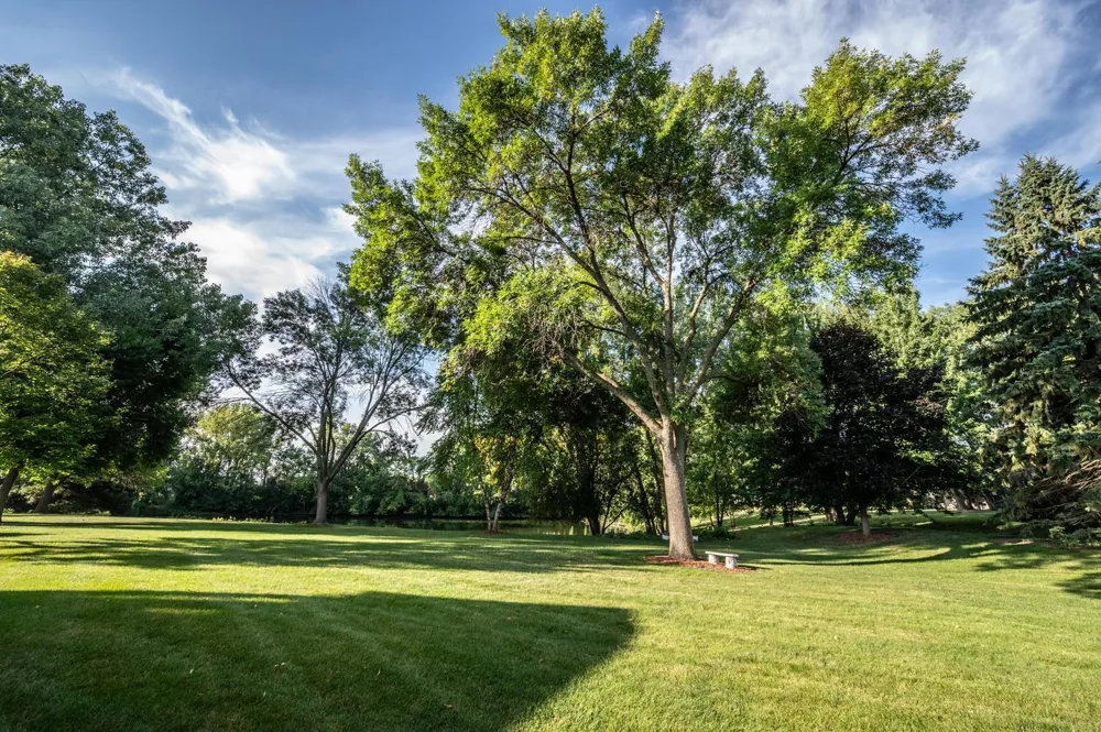 14351 Glenda Drive Apple Valley, MN 55124