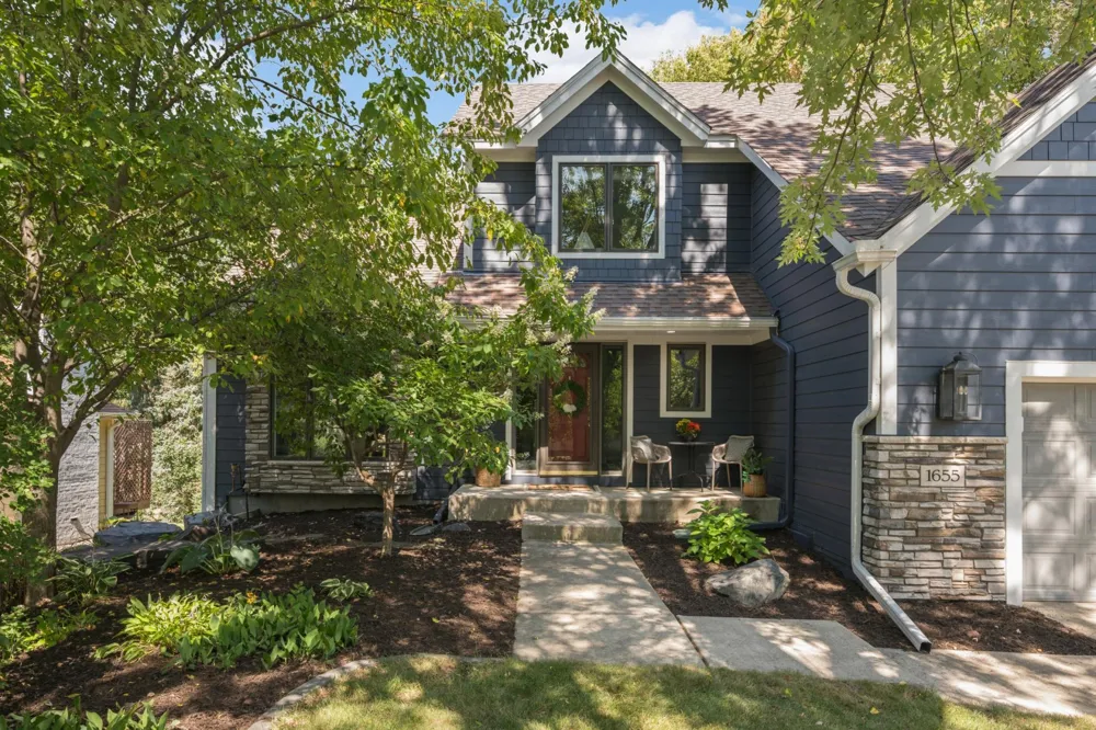 1655 Mallard Drive Eagan, MN 55122