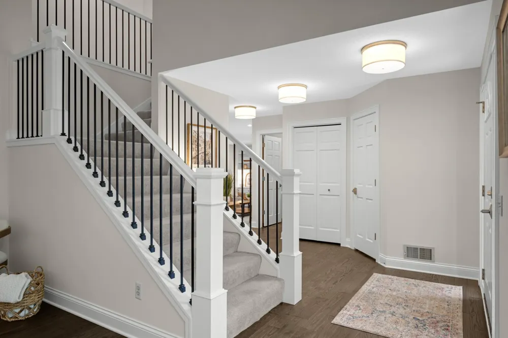 1655 Mallard Drive Eagan, MN 55122
