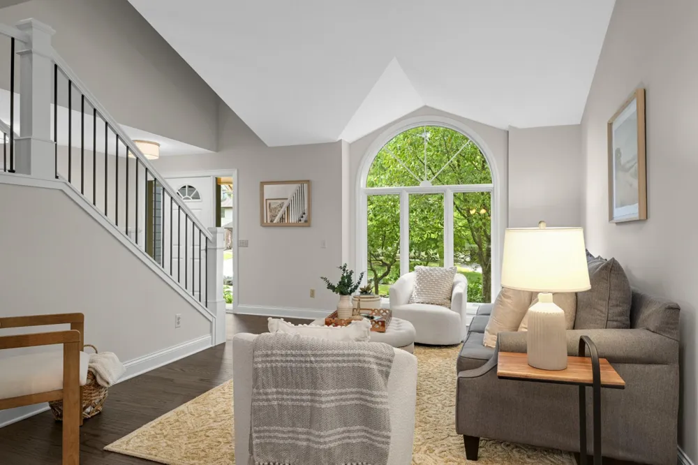1655 Mallard Drive Eagan, MN 55122