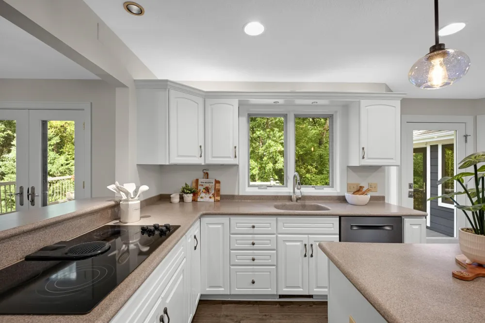 1655 Mallard Drive Eagan, MN 55122