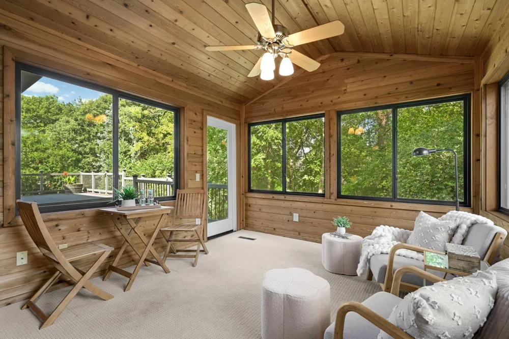 1655 Mallard Drive Eagan, MN 55122