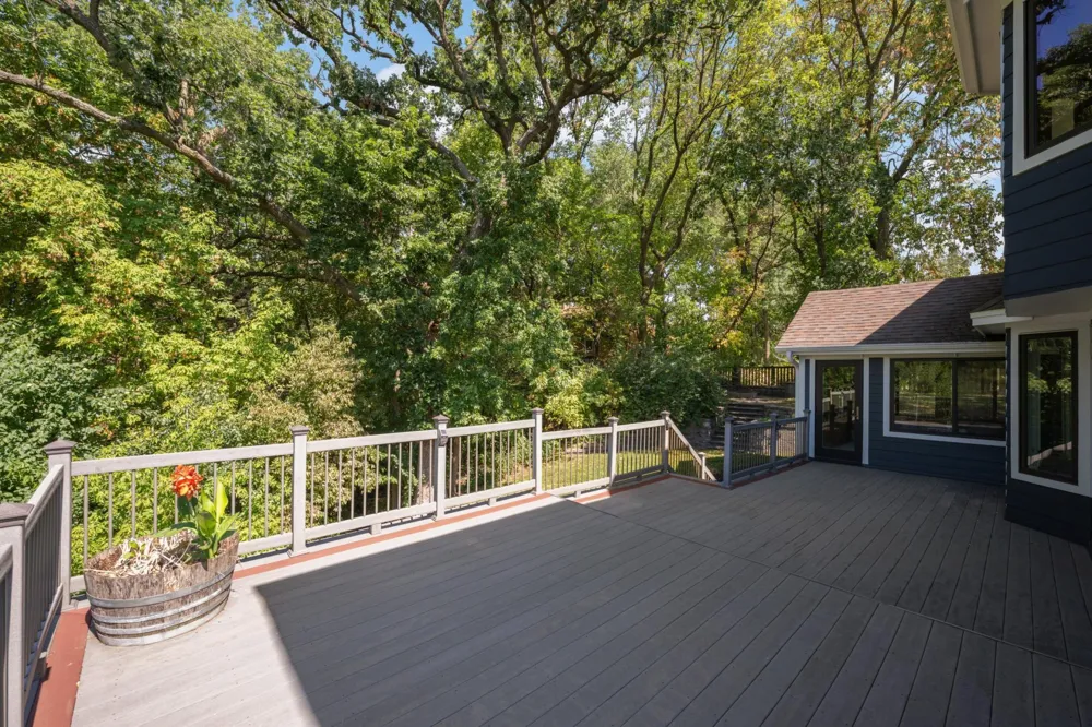 1655 Mallard Drive Eagan, MN 55122