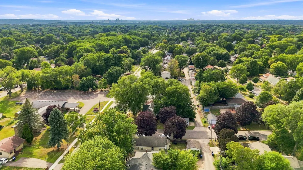 2211 Minnehaha Avenue E Saint Paul, MN 55119