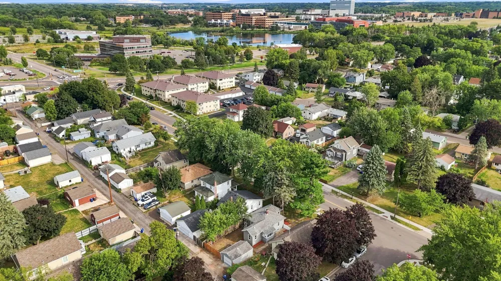 2211 Minnehaha Avenue E Saint Paul, MN 55119