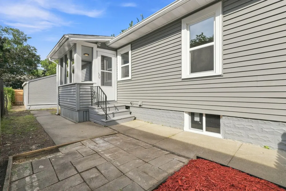 2211 Minnehaha Avenue E Saint Paul, MN 55119