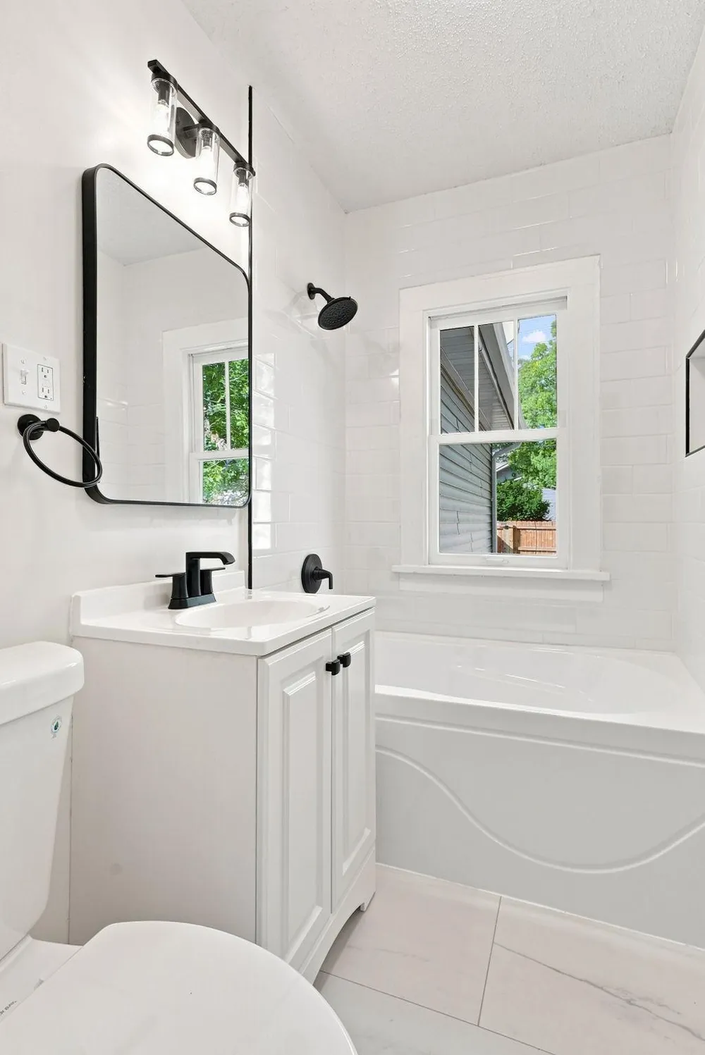 2211 Minnehaha Avenue E Saint Paul, MN 55119