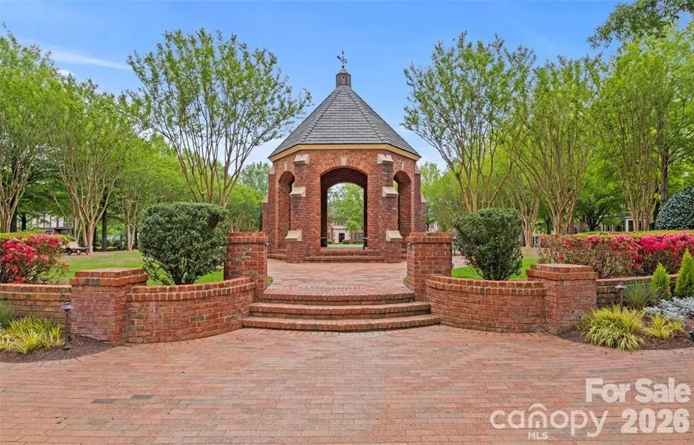 8820 Heydon Hall Circle Charlotte, NC 28210