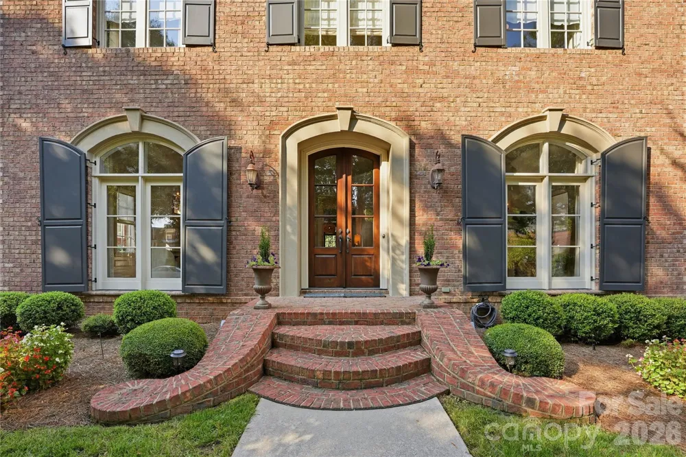 8820 Heydon Hall Circle Charlotte, NC 28210