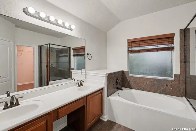 24807 CATALAN CLF San Antonio, TX 78261