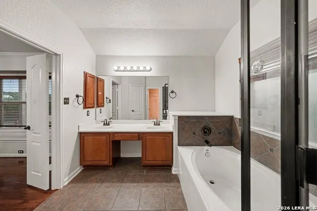 24807 CATALAN CLF San Antonio, TX 78261
