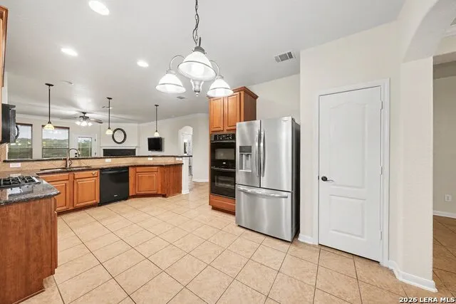 24807 CATALAN CLF San Antonio, TX 78261