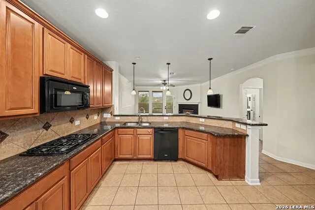 24807 CATALAN CLF San Antonio, TX 78261