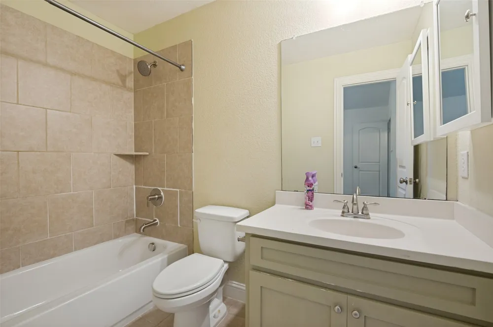 703 Waterlane Drive Mansfield, TX 76063