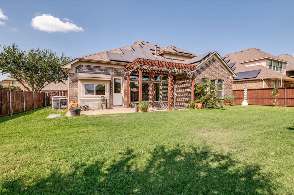 703 Waterlane Drive Mansfield, TX 76063