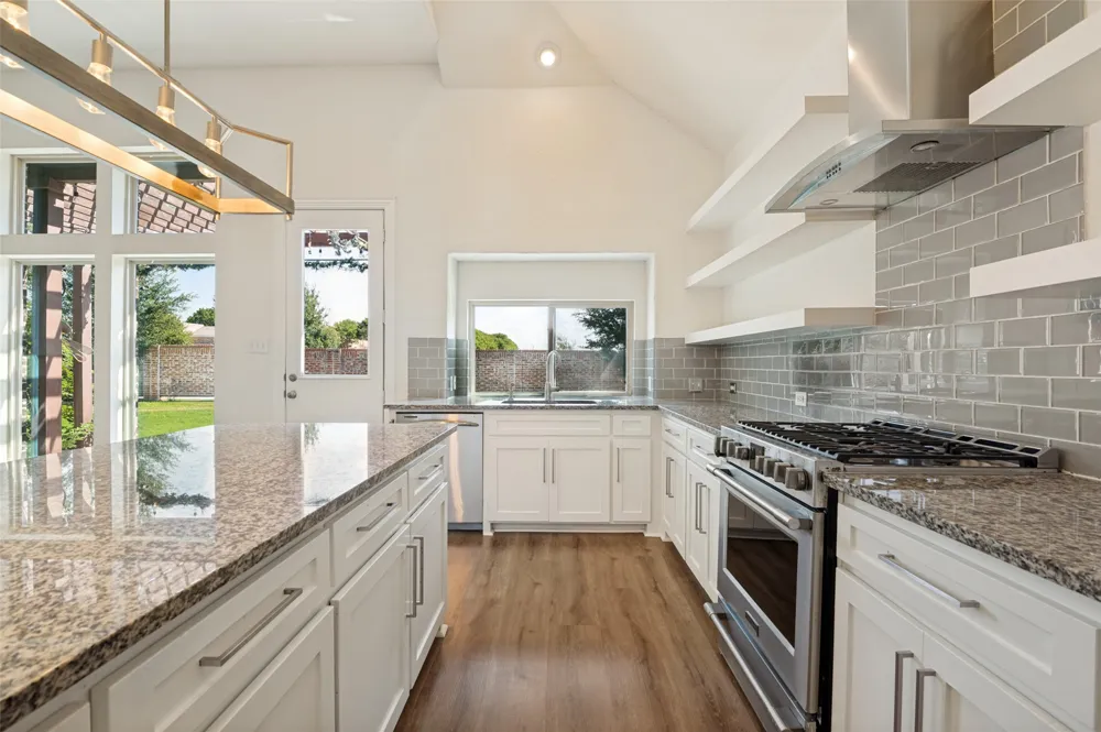 703 Waterlane Drive Mansfield, TX 76063