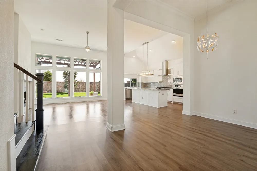 703 Waterlane Drive Mansfield, TX 76063
