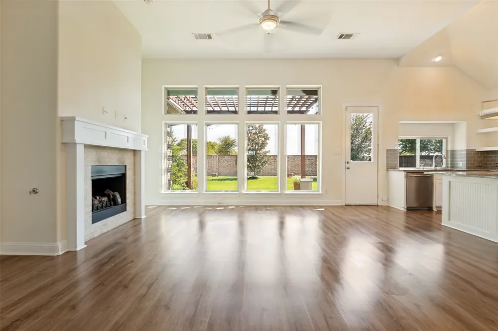 703 Waterlane Drive Mansfield, TX 76063