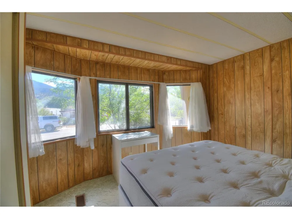 622 Walnut Street Salida, CO 81201