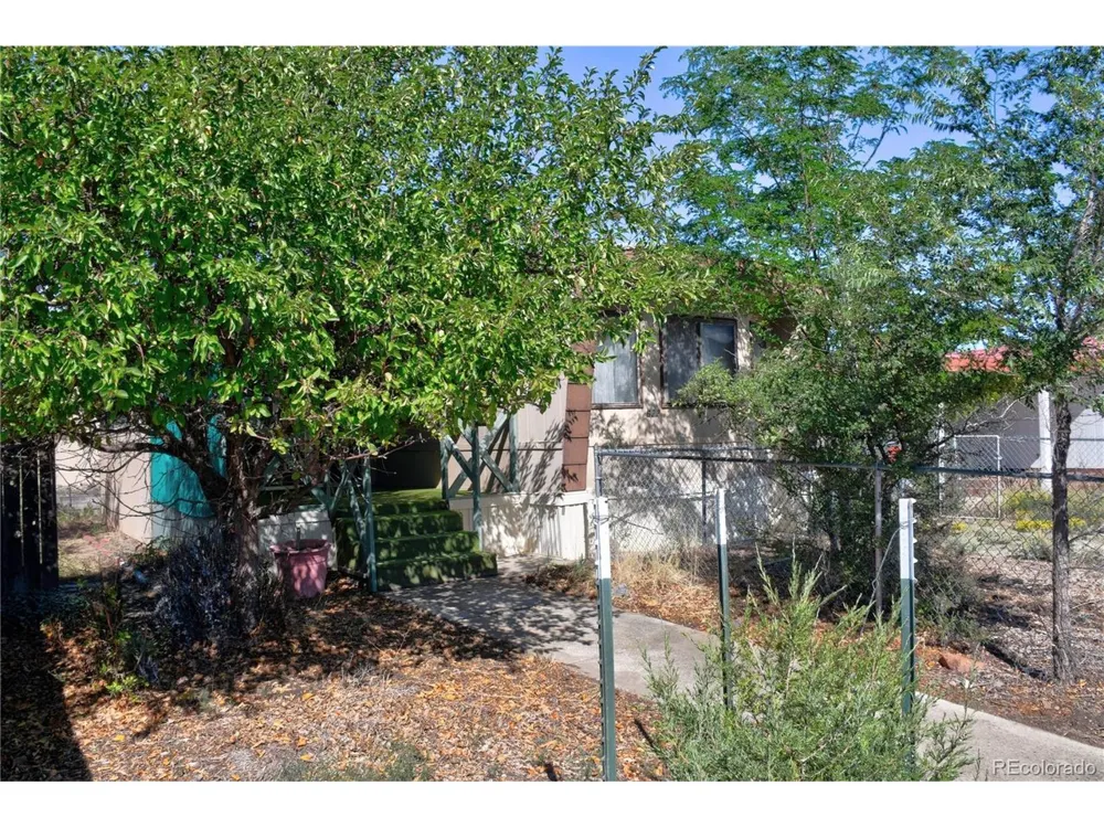 622 Walnut Street Salida, CO 81201