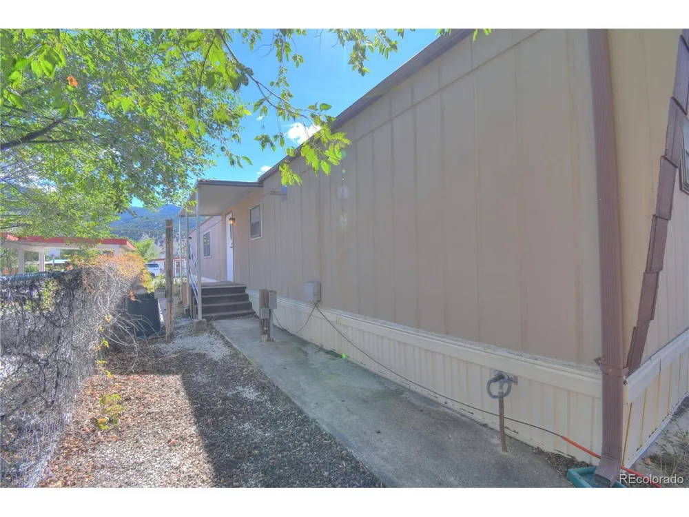 622 Walnut Street Salida, CO 81201