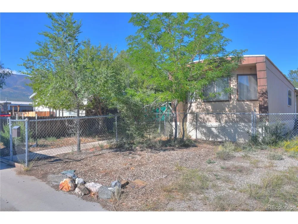 622 Walnut Street Salida, CO 81201