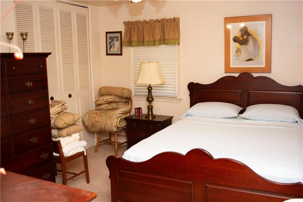 2719 Waleska Way East Point, GA 30344