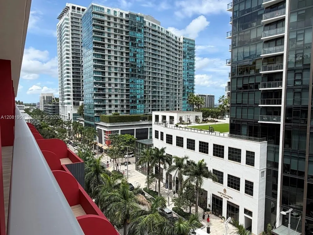 90 NE 32 #803 Miami, FL 33137