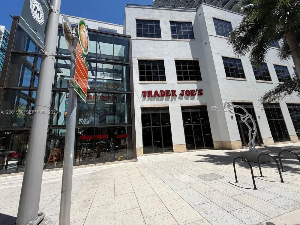 90 NE 32 #803 Miami, FL 33137