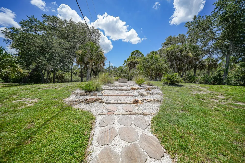 1282 CLEARVIEW DRIVE Port Charlotte, FL 33953