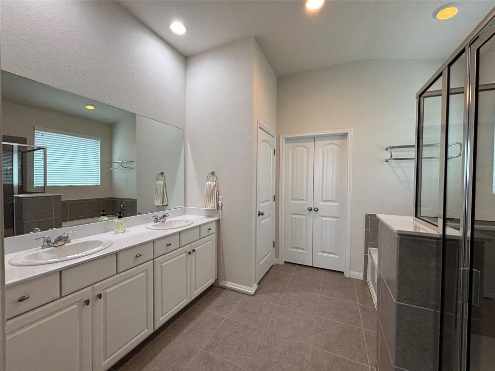 1529 Ida Nell Pearson Street Leander, TX 78641