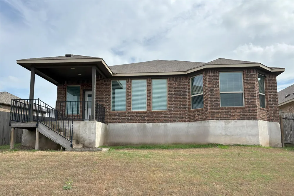 1529 Ida Nell Pearson Street Leander, TX 78641