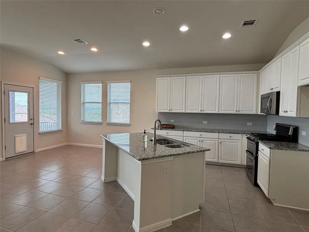 1529 Ida Nell Pearson Street Leander, TX 78641