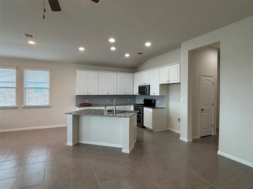 1529 Ida Nell Pearson Street Leander, TX 78641