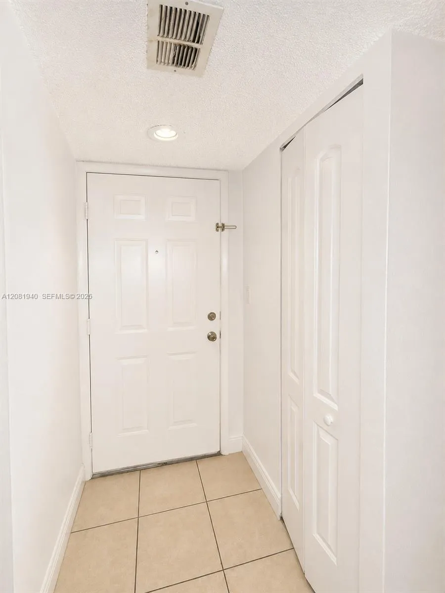 17911 NW 68th Ave #M201 Hialeah, FL 33015