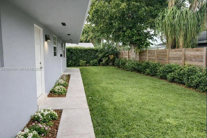 1529 SW 22nd St #1 Fort Lauderdale, FL 33315