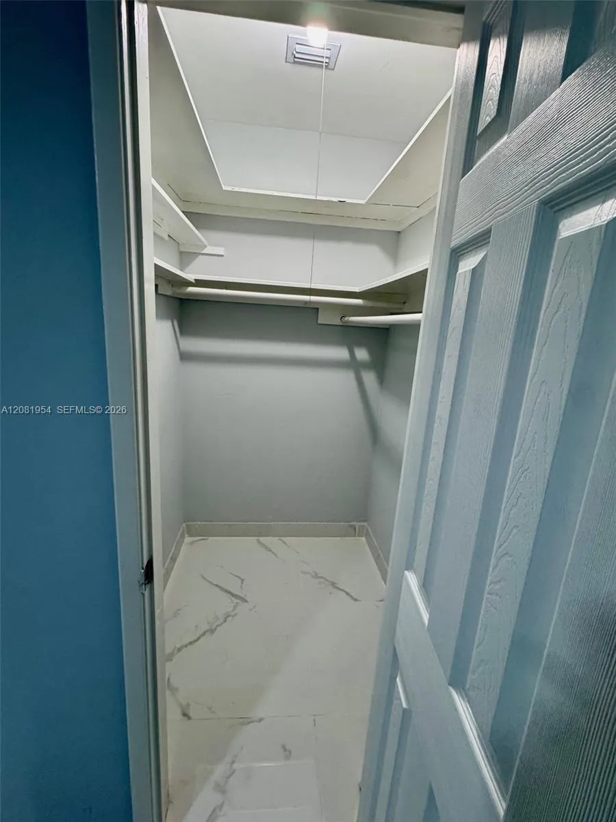 1529 SW 22nd St #1 Fort Lauderdale, FL 33315