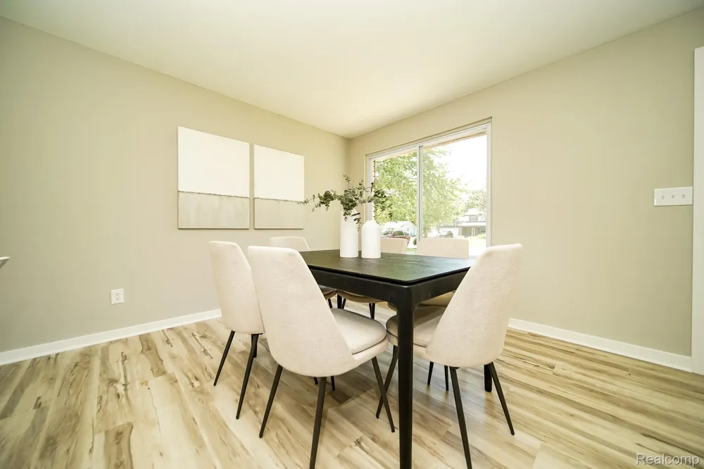 48297 Mallard Drive Chesterfield Township, MI 48047