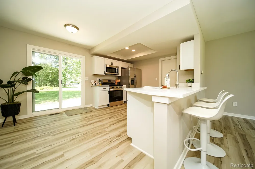 48297 Mallard Drive Chesterfield Township, MI 48047