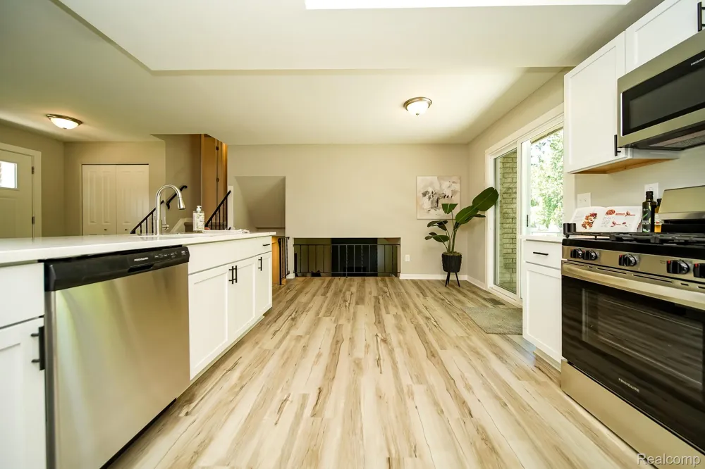 48297 Mallard Drive Chesterfield Township, MI 48047