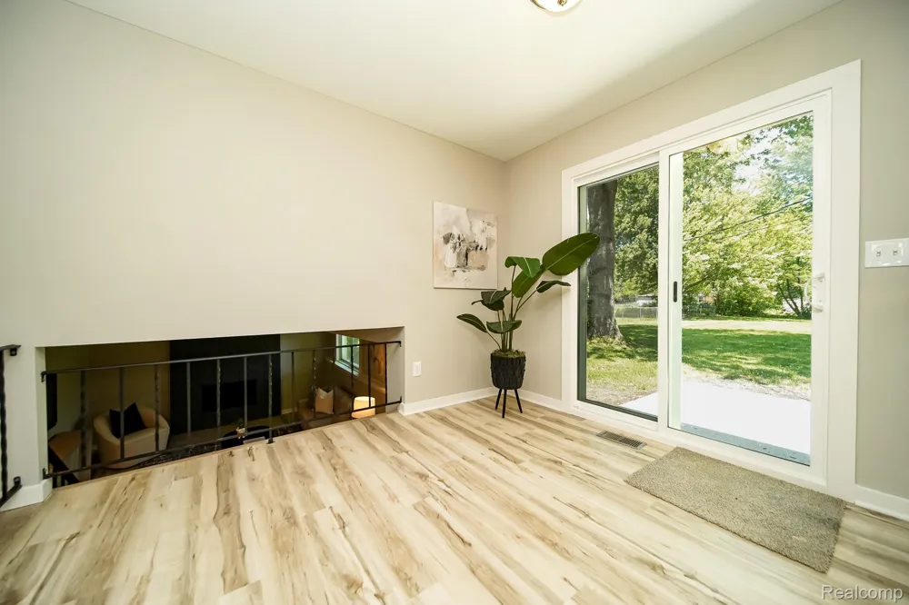 48297 Mallard Drive Chesterfield Township, MI 48047
