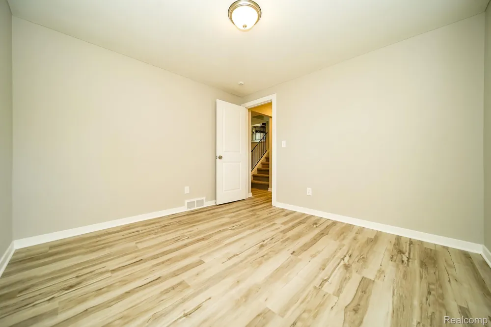 48297 Mallard Drive Chesterfield Township, MI 48047