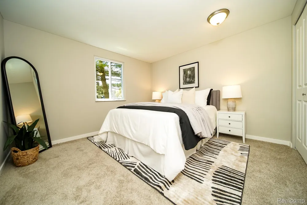 48297 Mallard Drive Chesterfield Township, MI 48047