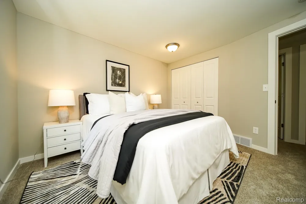 48297 Mallard Drive Chesterfield Township, MI 48047