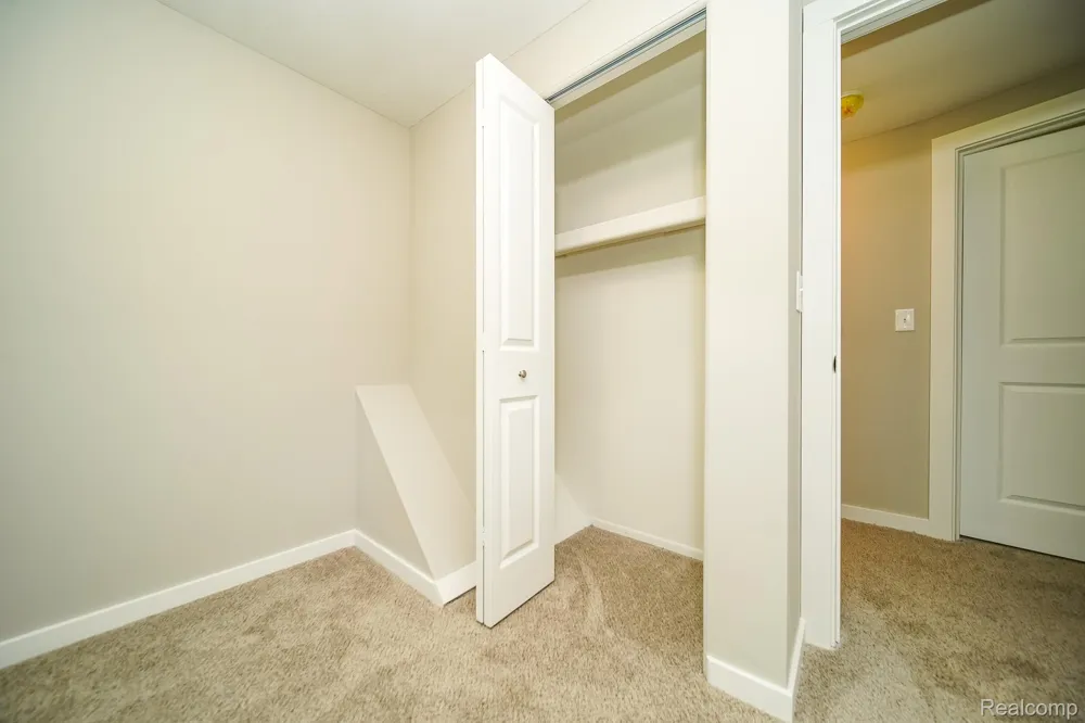 48297 Mallard Drive Chesterfield Township, MI 48047