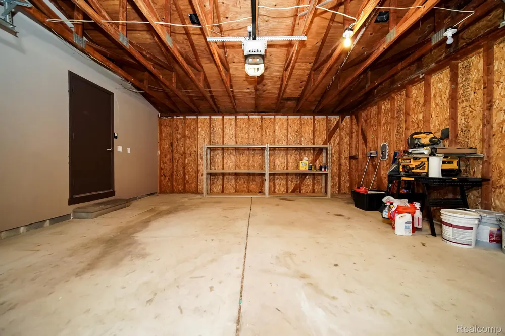 48297 Mallard Drive Chesterfield Township, MI 48047