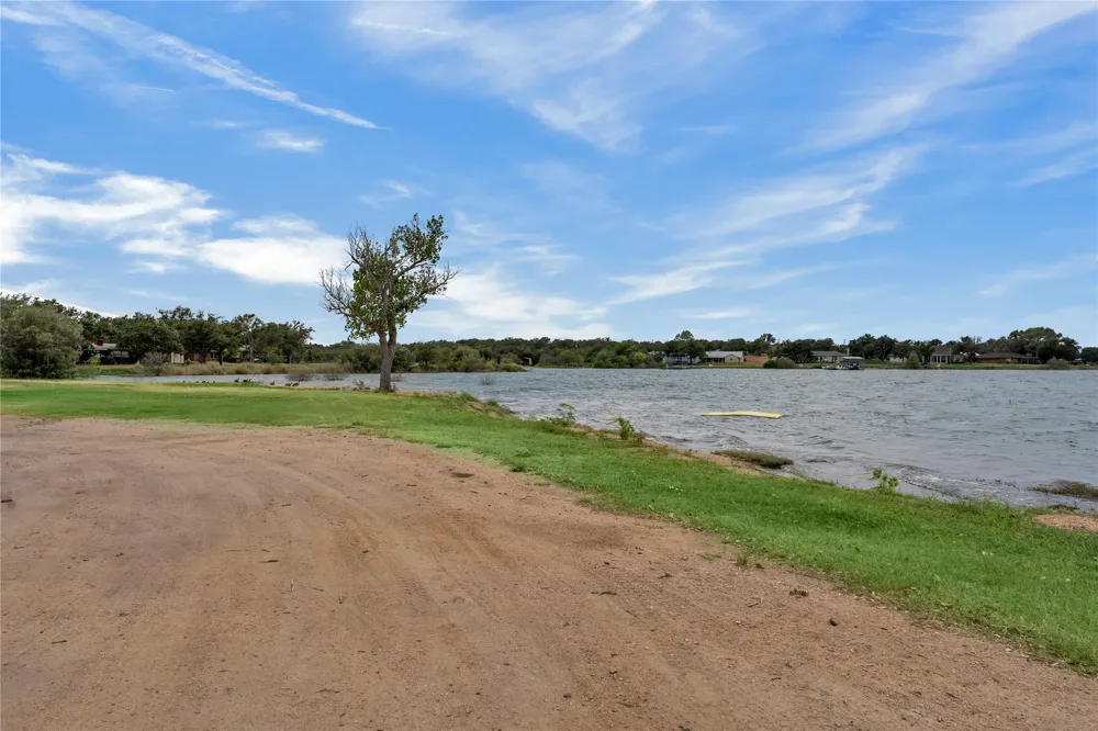 106 Greenwood Drive Buchanan Dam, TX 78609