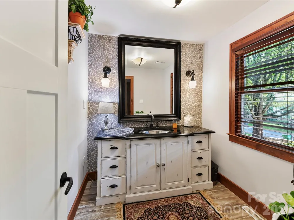 4514 Pendock Court Charlotte, NC 28226